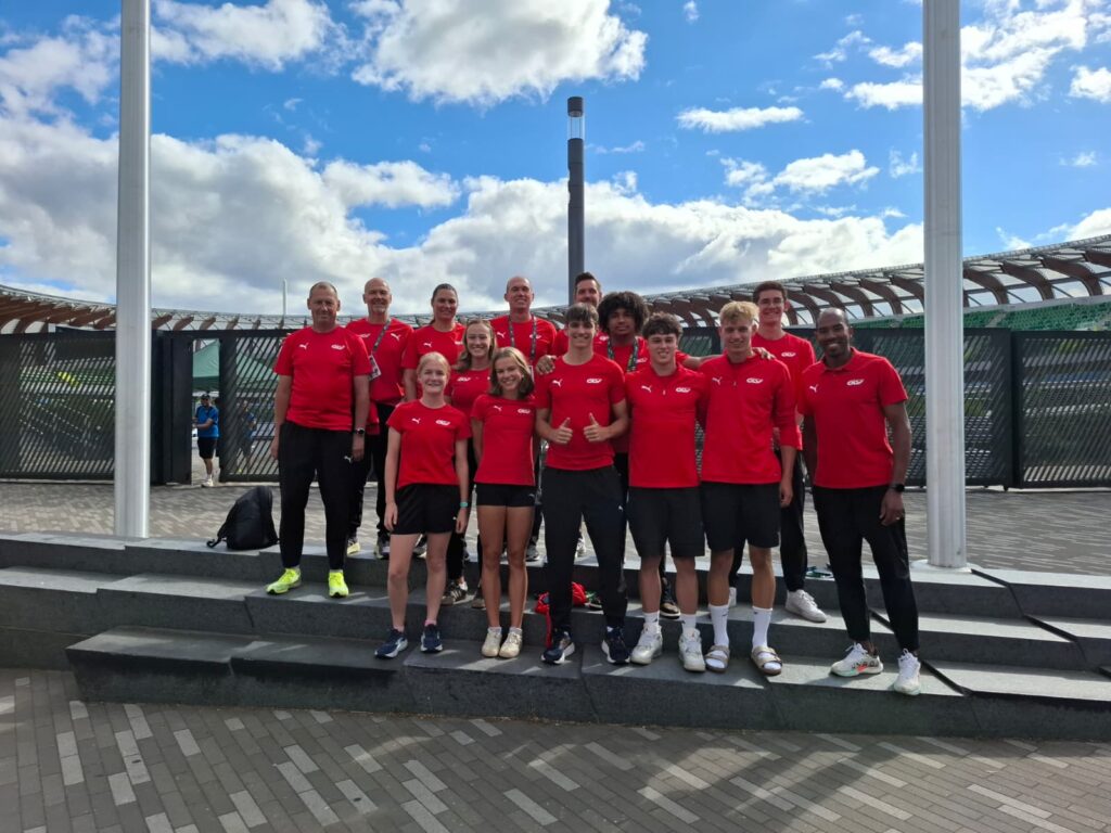 Österreichisches Leichtathletikteam bei der U20-Weltmeisterschaft in Eugene.