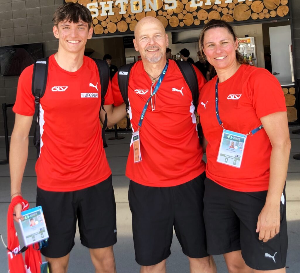 Felix Krifka, Karin Mayr-Krifka und Michael G. Leitner bei der U20-WM in Eugene